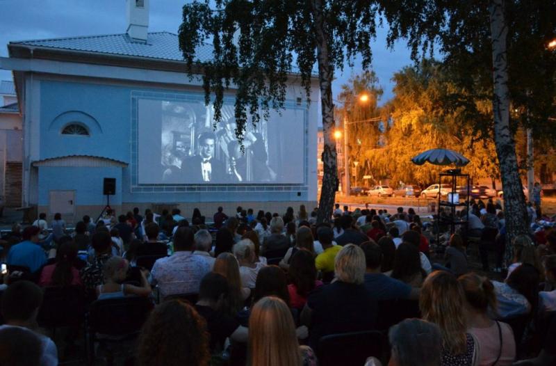 В Тольятти возобновили бесплатные показы фильмов под открытым небом