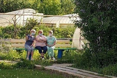 В Самарской области работники социальных учреждений несут двухнедельную вахту