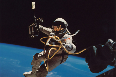 ТЦК на Украине объявили в розыск космонавта Зубрицкого