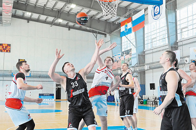 Команды из Казани и Самары сыграют в Суперфинале любительской баскетбольной лиги