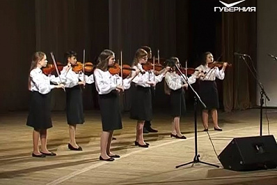 Губернский фестиваль Рожденные в сердце России открыл артистам из глубинки путь на большую сцену