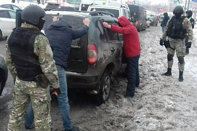 Жители Нового Буяна представлялись полицейскими и вымогали деньги
