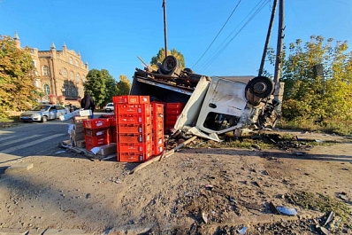 В Самаре 7 октября погиб 62-летний водитель "Нивы" после столкновения с "газелью"