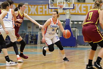 Женская "Самара" упрочила лидерство в баскетбольной Суперлиге-2