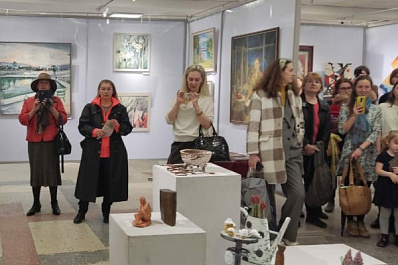 В Самаре проходит региональная молодежная выставка "Начало"