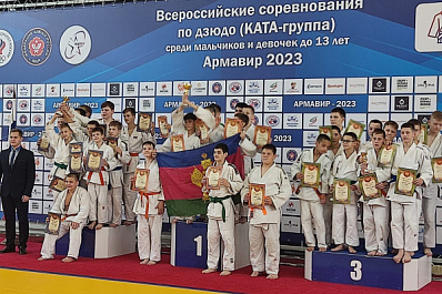 Юные дзюдоисты Самарской области взяли медали в составе сборной ПФО