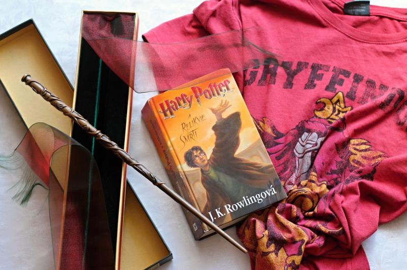 Книги о Гарри Поттере сняли с продажи в России
