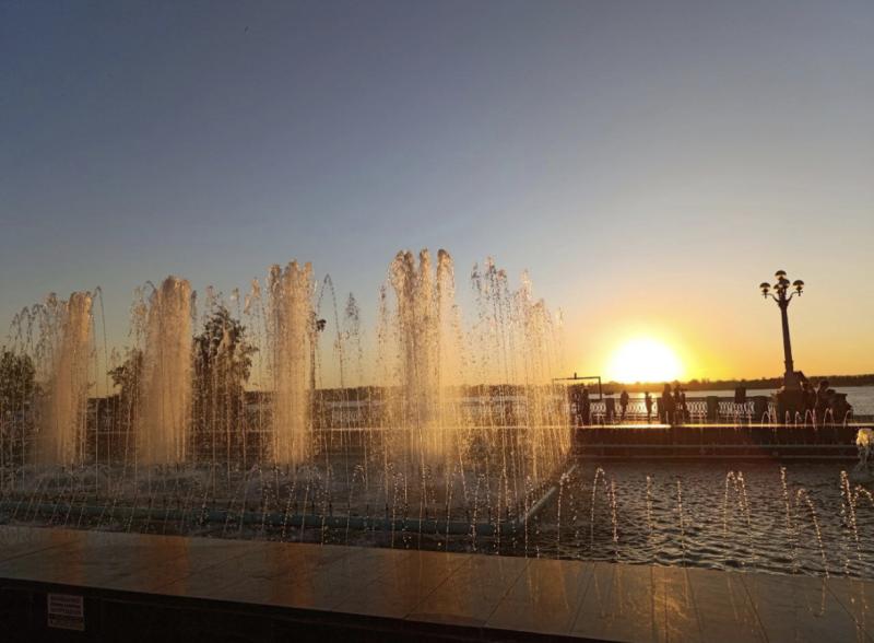 Роспотребнадзор: купание в фонтане может привести к инфекционным заболеваниям