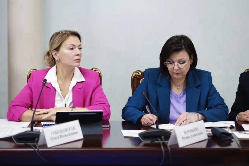 Ремонт моста в Похвистневе, трудоустройство участников СВО, работа по нацпроектам – в Самаре состоялось оперативное совещание в Правительстве