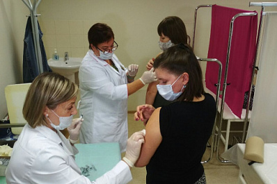 Артисты Самарского театра оперы балета сделали прививки от гриппа