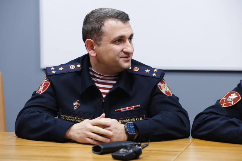 В Самаре губернатор Федорищев провел рабочую встречу с новым руководителем регионального управления Росгвардии