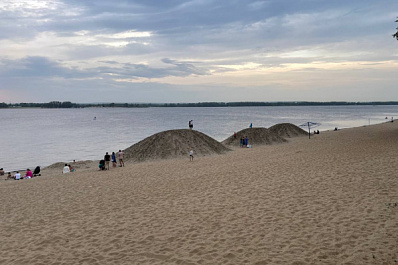 На пляжи Самары в конце мая завезли свежий песок