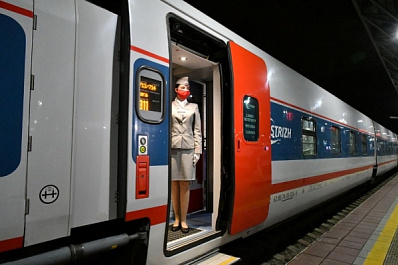 В Самаре в середине марта 2022 года сняли с маршрута скоростной поезд "Стриж" до Санкт-Петербурга