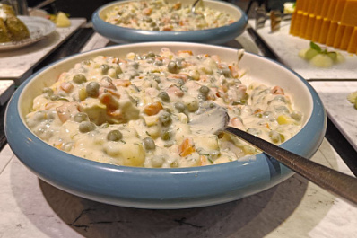 Стало известно, во сколько обойдется россиянам "Оливье" в этом году