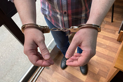 Под Сызранью мужчина облил двух женщин бензином