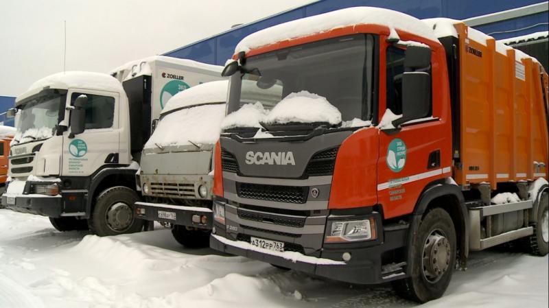 В Самарской области показали новую технику, которая будет возить мусор