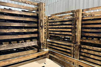 "Хоронят" лозу на зиму: как самарские умельцы смогли получить статус самой северной винодельни России (18+)