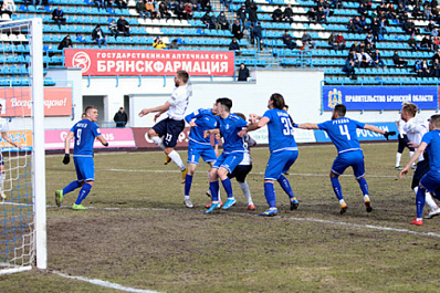 "Крылья Советов" в Брянске обыграли "Динамо" 