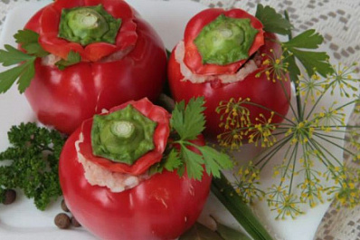 "Огнедышащий дракон" и "аннушка": необычные, сочные и острые сорта перцев