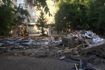 В Тольятти демонтировали незаконное кафе