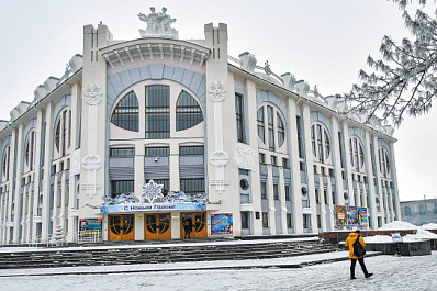 В Самарской филармонии открылась выставка "Надежды маленький оркестрик" (0+)