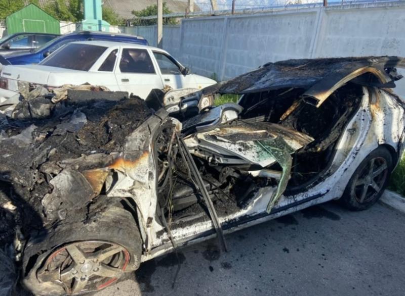 Пятеро человек погибли в ДТП с загоревшимся автомобилем в Самарской области 26 июня 2022 года