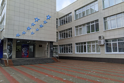 С тольяттинскими школьниками встретился космонавт Муса Манаров