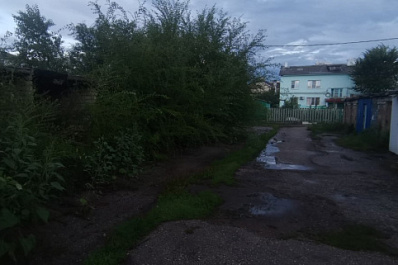 Жители Кинель-Черкасс требуют снести заброшенные сараи на улице Новой