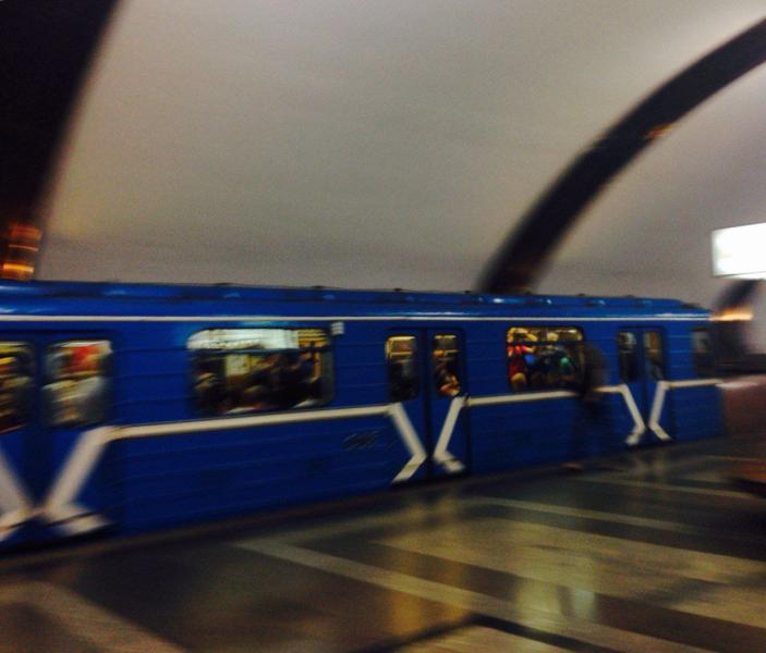 В Самаре на станции метро "Безымянка" пассажира оштрафовали за непрохождение досмотра