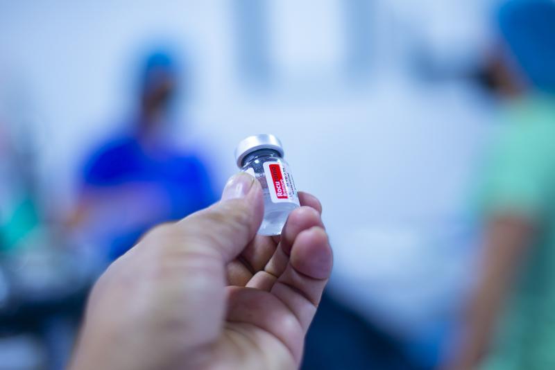 Желание защитить: врач высказался по поводу обязательной вакцинации в сфере услуг