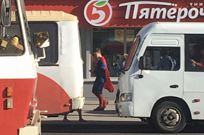 В Самаре на улицах неожиданно появился Супермен 