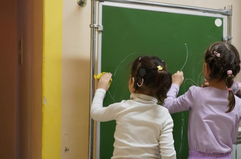 Стало известно, как в Самаре помогают детям с нарушениями слуха