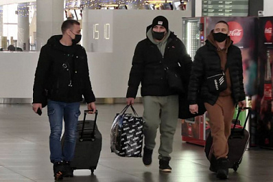 Предотвратить распространение "омикрона": в самарском аэропорту усилены противоэпидемические меры