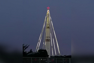 В Тольятти баллистическую ракету превратили в новогоднюю елку