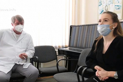 В Самарской детской больнице им. Ивановой врач встретился с пациенткой, которую спас 17 лет назад