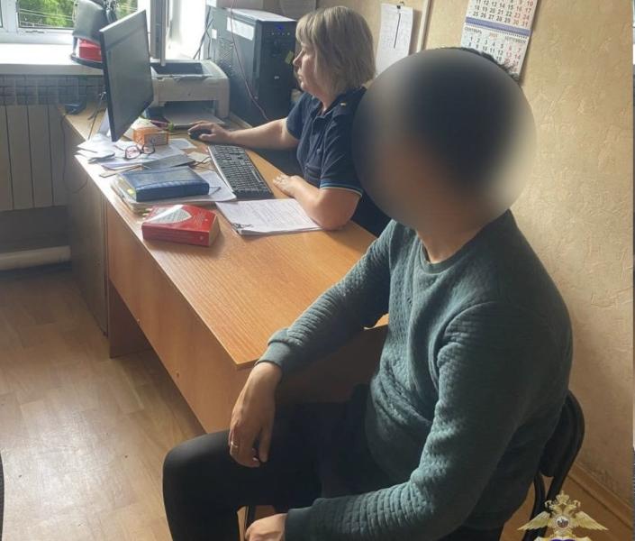 В Самарской области парень перевел деньги друга себе во время застолья в кафе