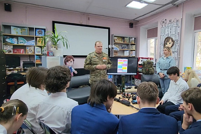 Выпускники "Школы героев" встретились с самарскими школьниками