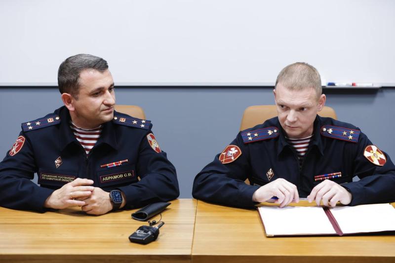В Самаре губернатор Федорищев провел рабочую встречу с новым руководителем регионального управления Росгвардии