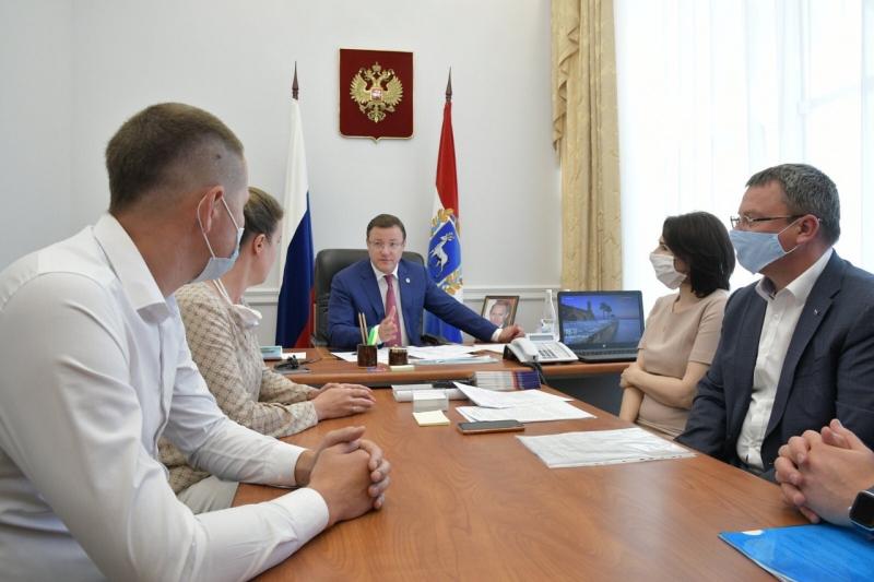 Губернатор Дмитрий Азаров провёл личный приём граждан