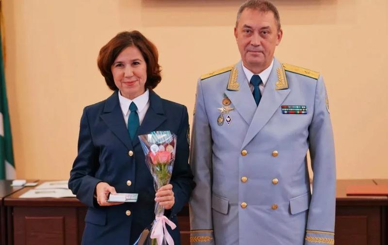 В Самаре Вячеслав Федорищев вручил награды сотрудникам приволжского таможенного управления