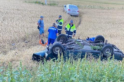 На трассе в Самарской области в аварии пострадали четыре человека