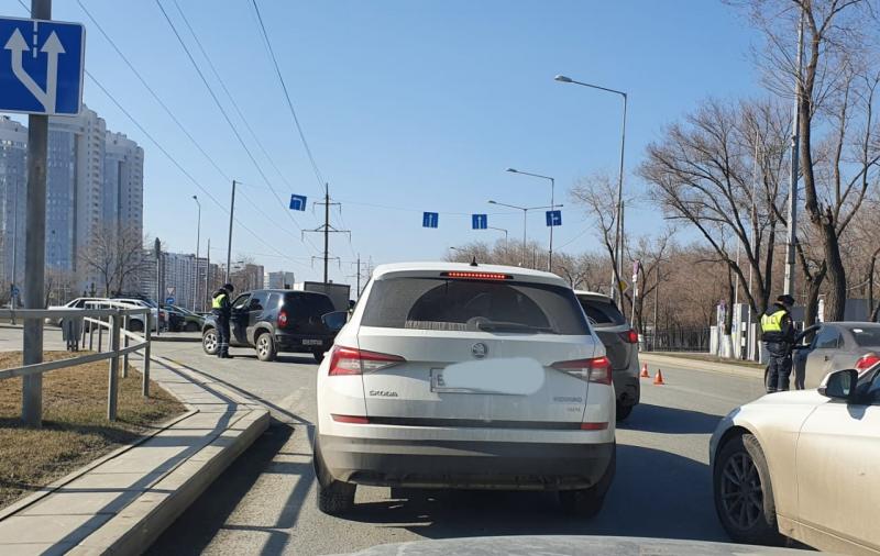 В Самаре на Ново-Садовой образовалась пробка