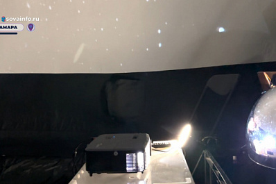 Мобильный планетарий привезли в Кинель для детей военнослужащих и участников конкурса рисунков