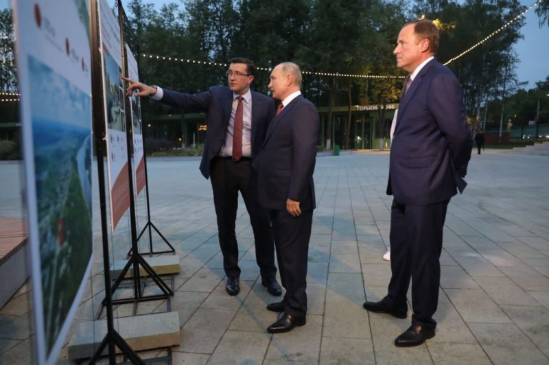Президент РФ Владимир Путин принял участие в мероприятиях, приуроченных к 800-летию Нижнего Новгорода