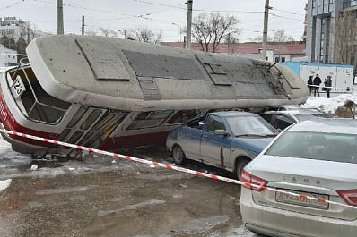 Появилось видео момента ДТП с трамваем в Самаре