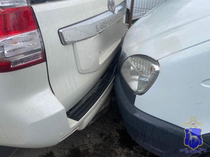 В Самаре малолитражка спровоцировала массовое ДТП