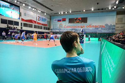 Волейбольная "Нова" выиграла в гостях и уступила дома