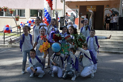 Более 346 тысяч учеников пришли в школы Самарской области 1 сентября