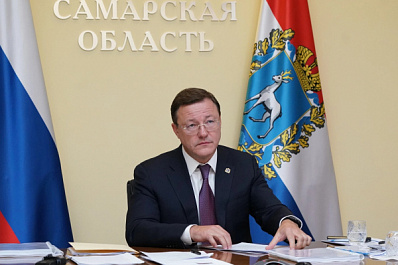 Дмитрий Азаров подписал постановление о смягчении коронавирусных ограничений