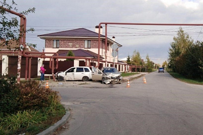 В Самарской области водитель легковушки влетел в опору газопровода